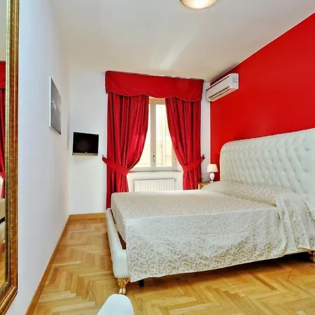 Apartment Marche Halldis Rome