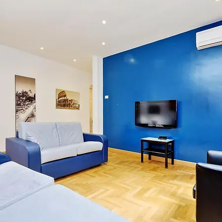 Apartment Marche Halldis Rome